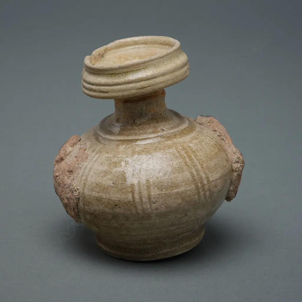 Stoneware Bottle waster – Khmer - 10thC, Image 1++